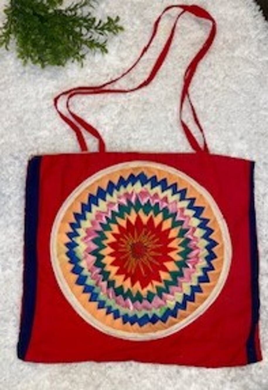 Vintage quilted handcrafted tote bag EUC